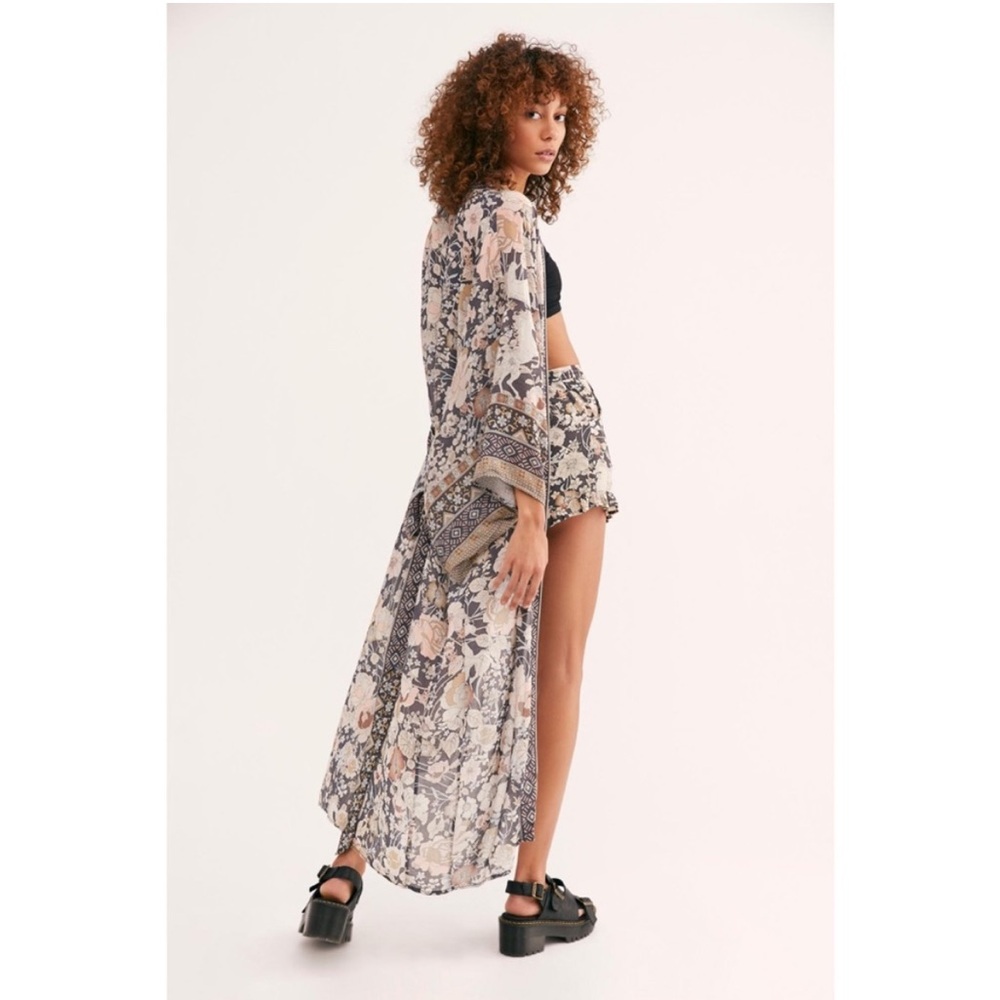 NWT FP X SPELL Free People Amethyst Nightfall Kimono Robe Wild Horses Floral S/M - Picture 3 of 7